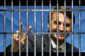 Damares Alves aciona STF para vistoriar cela de Jair Bolsonaro na Polícia Federal